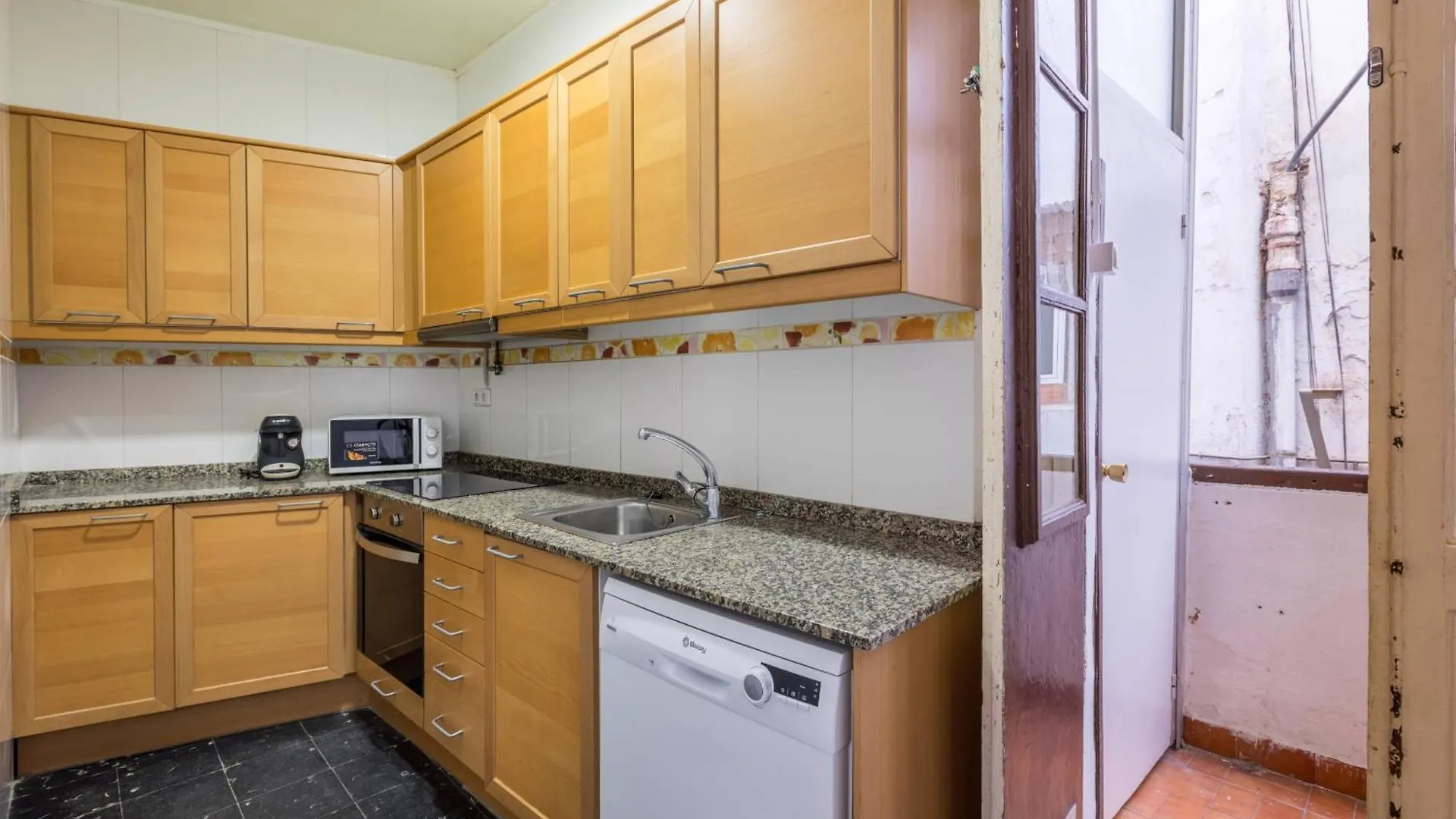 Apartment 22Ara1051- 4Br Flat In The City Center Barcelona